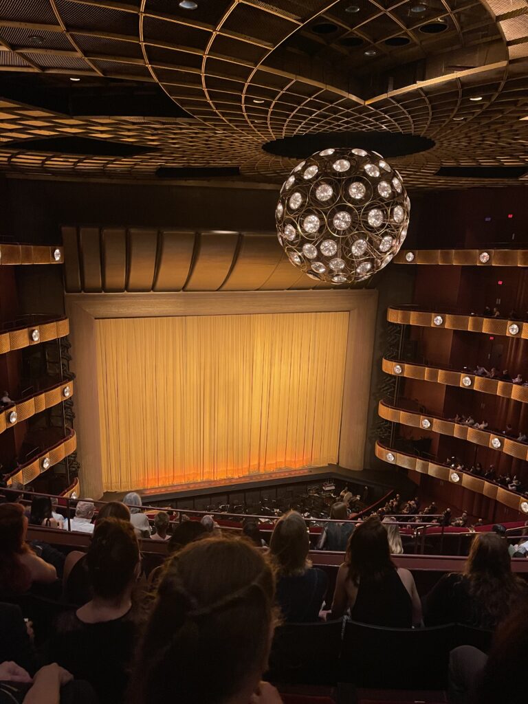 Teatro David H. Koch de Lincoln Center